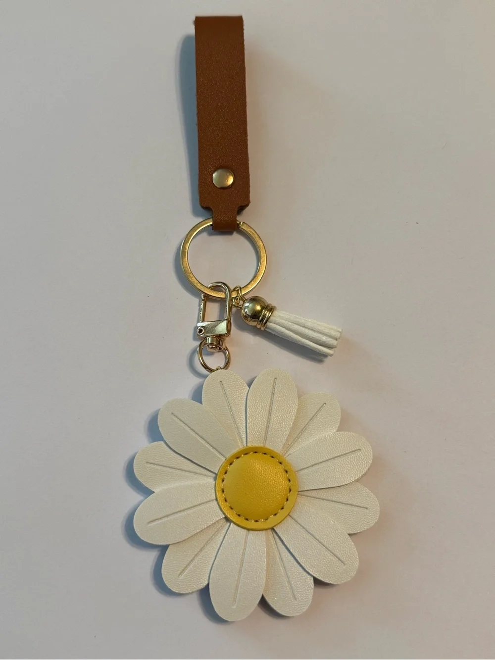 Boho Daisy Tassel Keychain